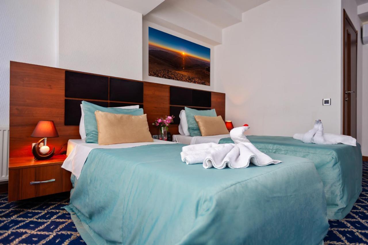 Demir Yol Plaza Hotel Баку Екстериор снимка